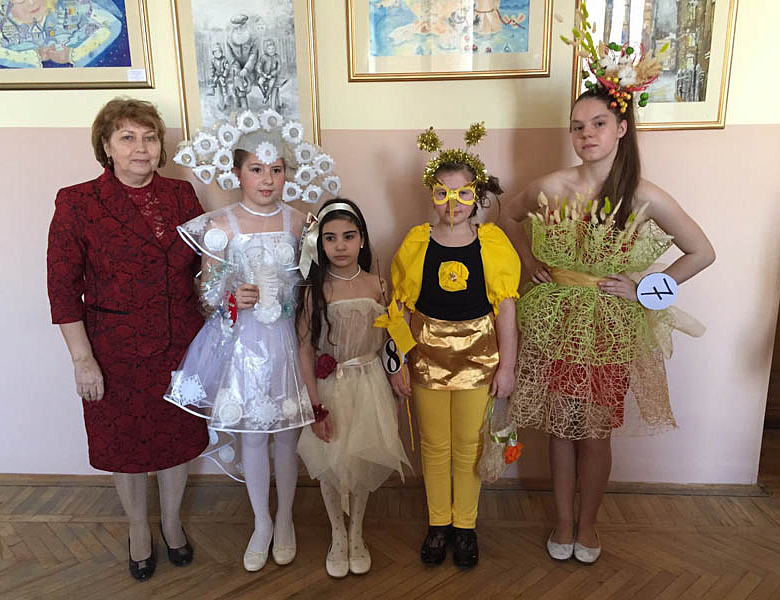 В городском Дворце творчества детей и молодёжи прошёл этап городского конкурса экологической моды «Экомода-2015».